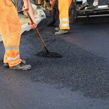 Best Driveway Snow Removal Preparation  in Doffing, TX